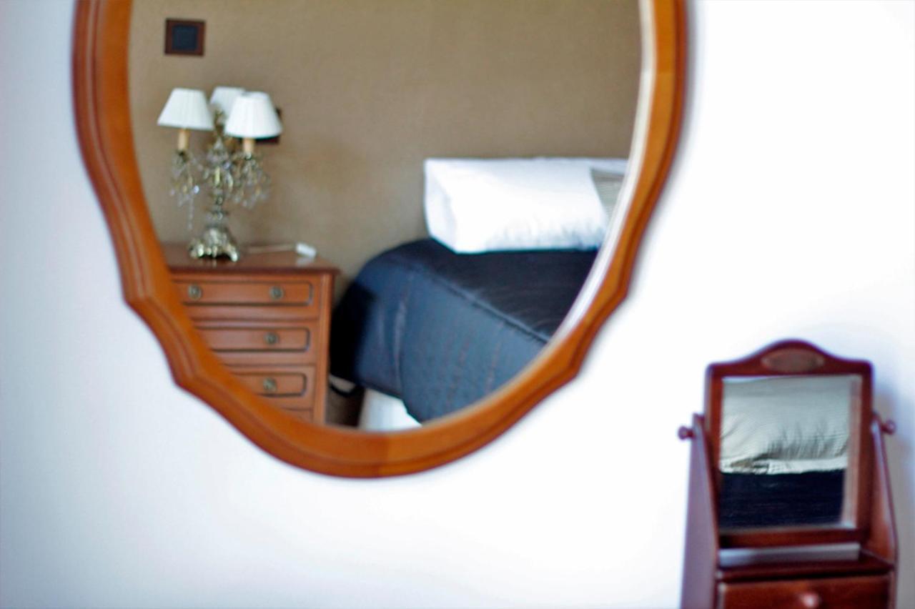 La Posada De Las Casitas Ampudia Esterno foto